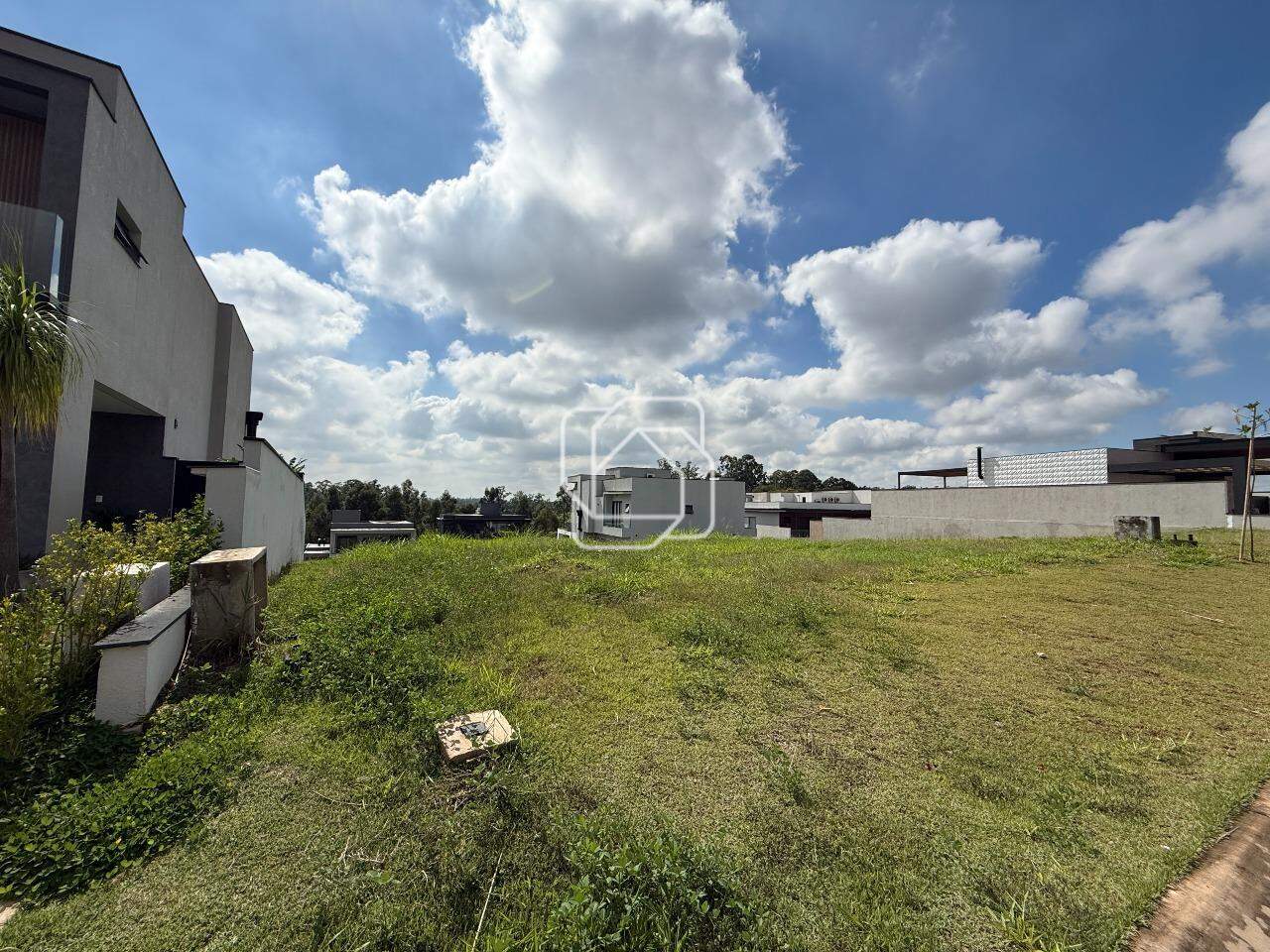 Terreno à venda em Indaiatuba - SP - Parque Villa dos Pinheiros: Visão geral do terreno