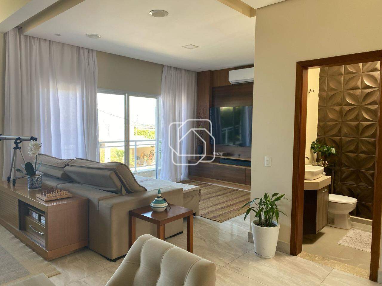 Casa de Condomínio à venda em Indaiatuba - SP - Jardim Residencial Terra Nobre: Sala de estar