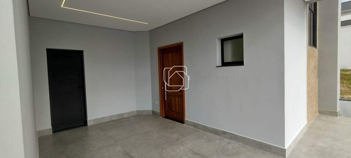 Casa de Condomínio para aluguel em Indaiatuba - SP - Jardim Toscana: Garagem