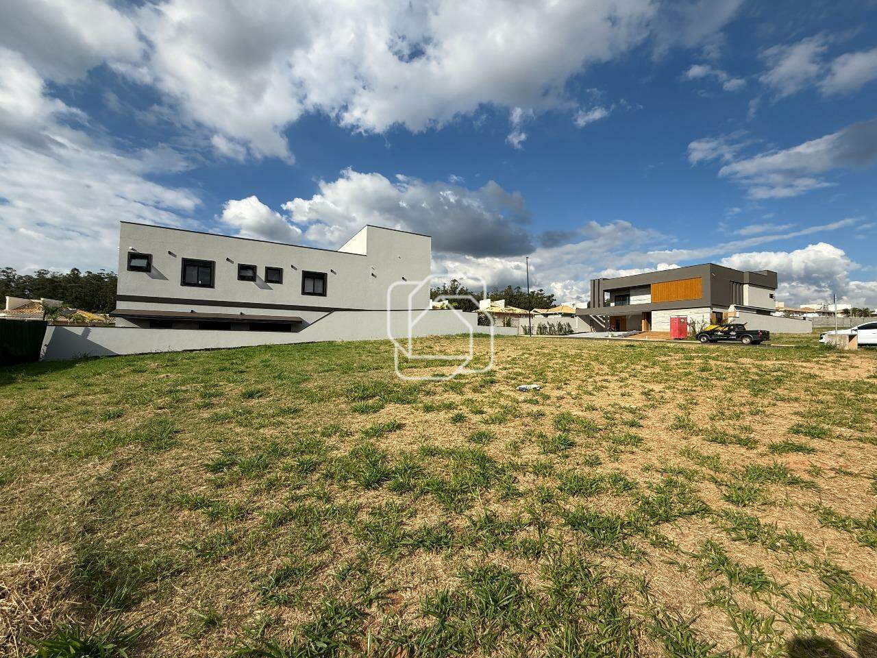 Terreno à venda em Indaiatuba - SP - Parque Villa dos Pinheiros: Visão geral do terreno