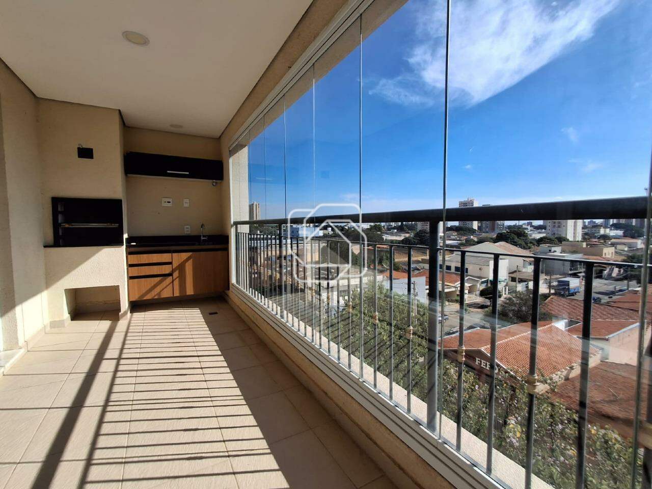 Apartamento para aluguel em Indaiatuba - SP - Condomínio Le Château Frontenac: Varanda gourmet