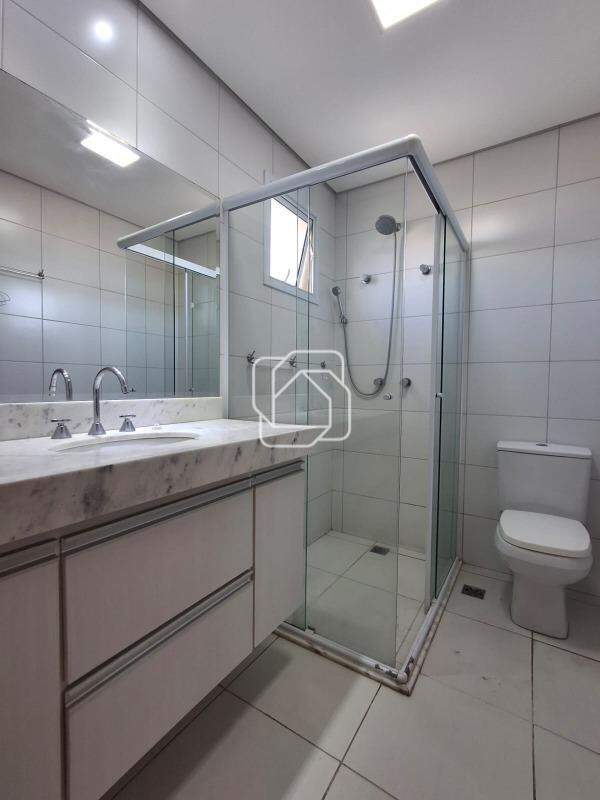 Apartamento para aluguel em Indaiatuba - SP - Condomínio Le Château Frontenac: Banheiro