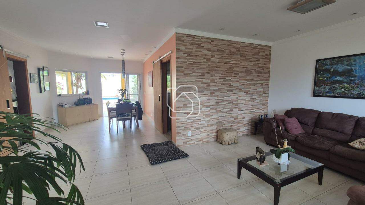 Casa de Condomínio à venda em Indaiatuba - SP - Residencial Beira da Mata: Sala de estar