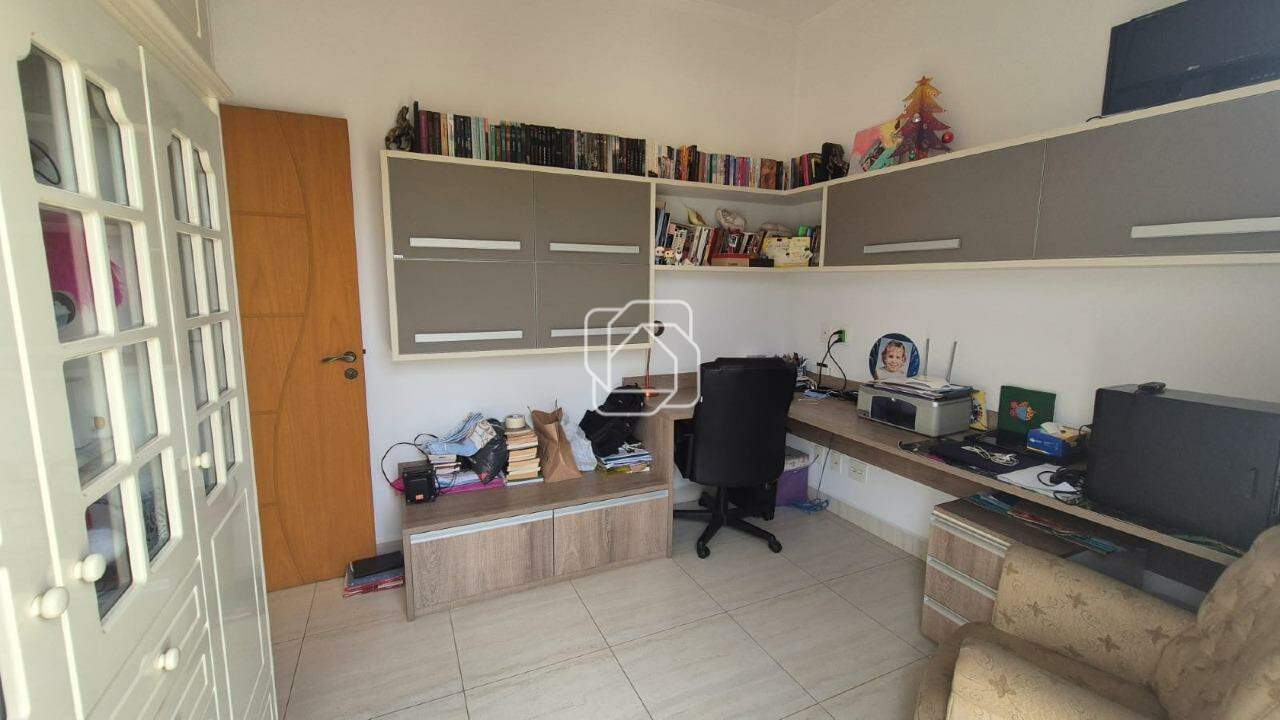 Casa de Condomínio à venda em Indaiatuba - SP - Residencial Beira da Mata: Escritório