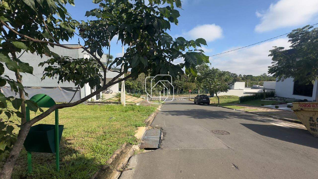 Terreno à venda em Indaiatuba - SP - Jardim Laguna: Rua do terreno