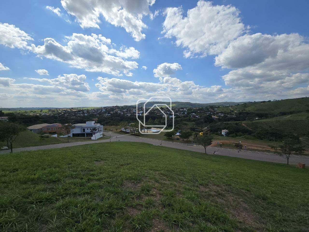 Terreno à venda em Itu - SP - Residencial Parque Campos de Santo Antônio II: 
