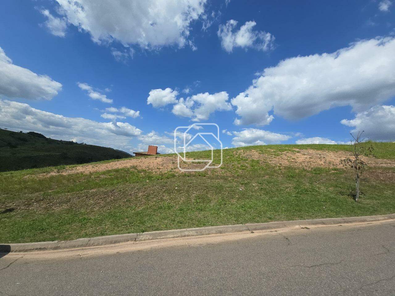 Terreno à venda em Itu - SP - Residencial Parque Campos de Santo Antônio II: 