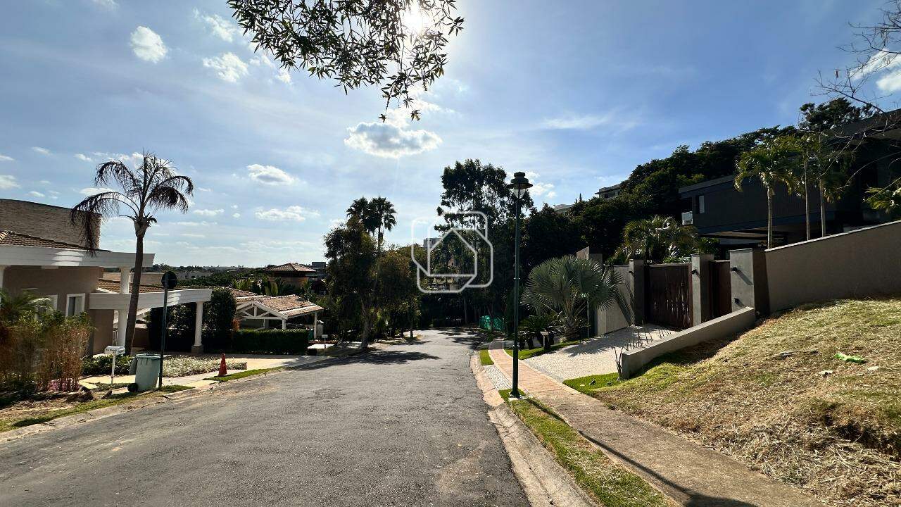 Terreno à venda em Indaiatuba - SP - Jardim Vila Paradiso: Rua do terreno