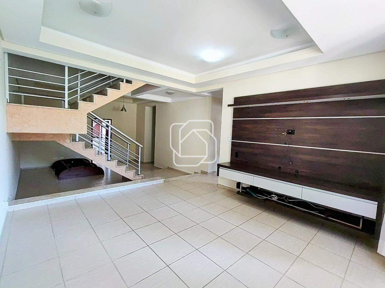 Casa de Condomínio à venda em Itu - SP - Portal da Vila Rica : Sala de estar