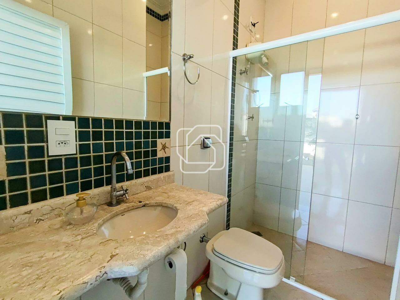 Casa de Condomínio à venda em Itu - SP - Portal da Vila Rica : Banheiro da área externa