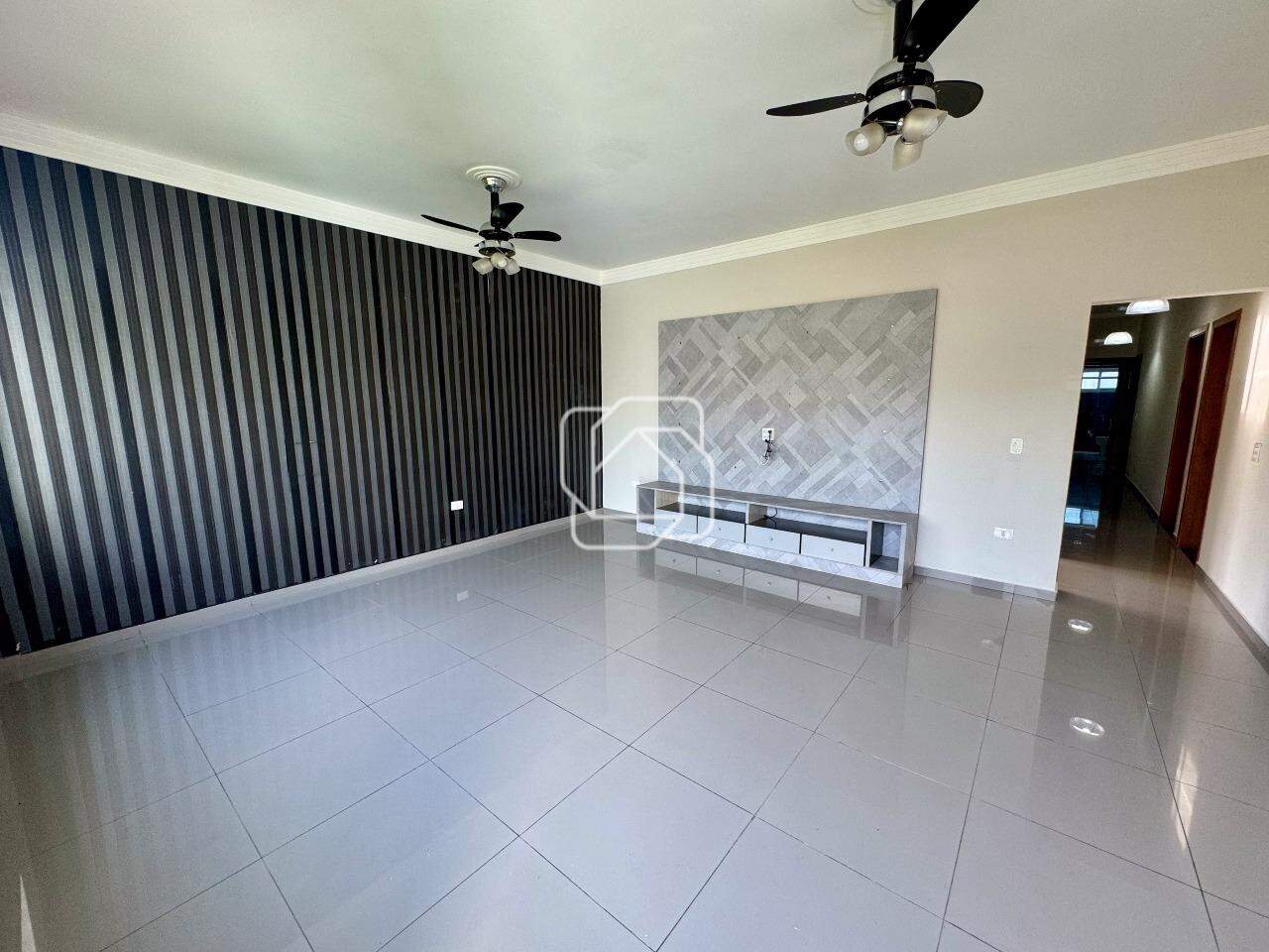 Casa de Condomínio à venda em Salto - SP - Mirante dos Ypês: Sala