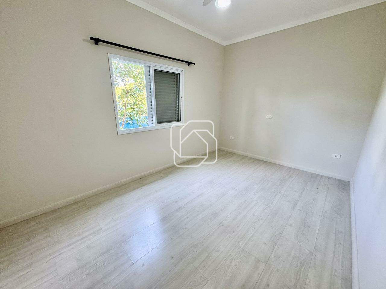 Casa de Condomínio à venda em Salto - SP - Mirante dos Ypês: Suíte