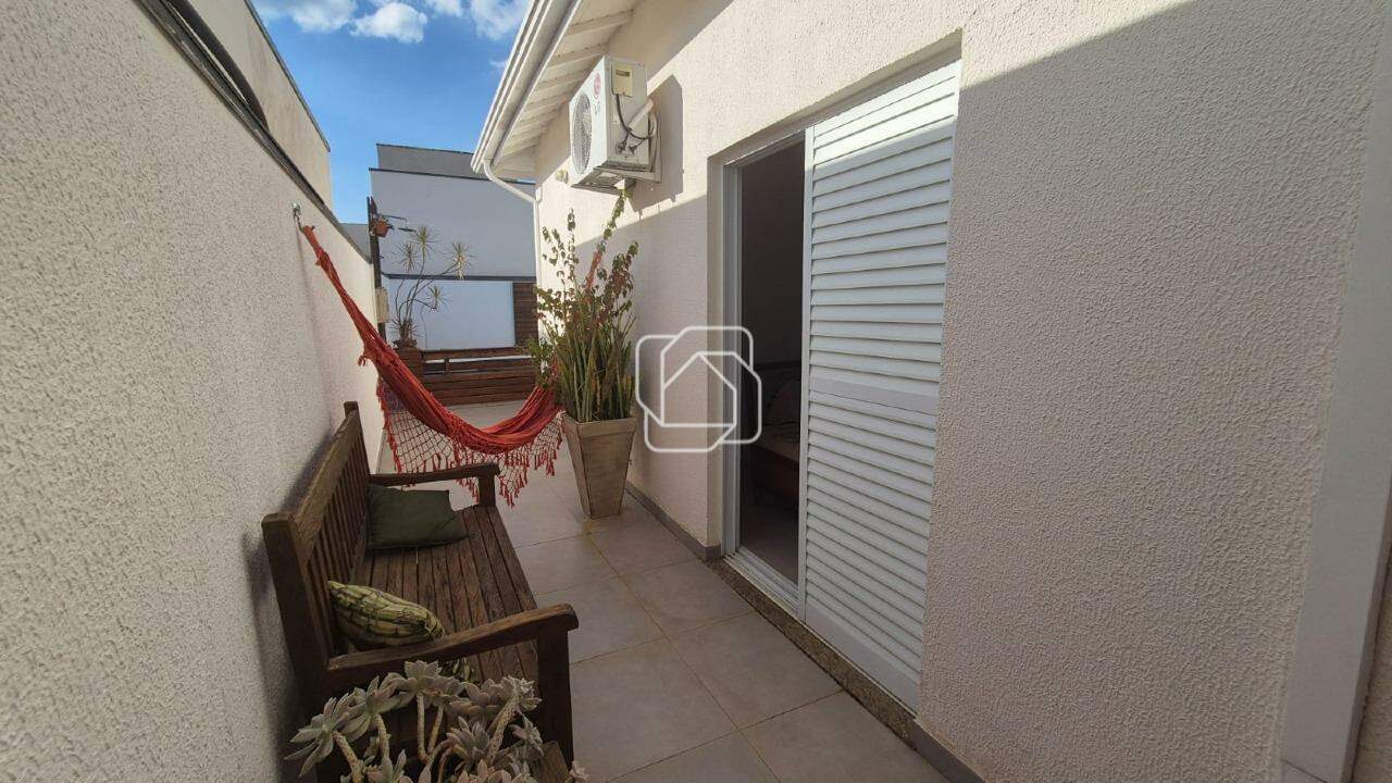 Casa de Condomínio à venda em Indaiatuba - SP - Jardim Residencial Terra Nobre: Corredor