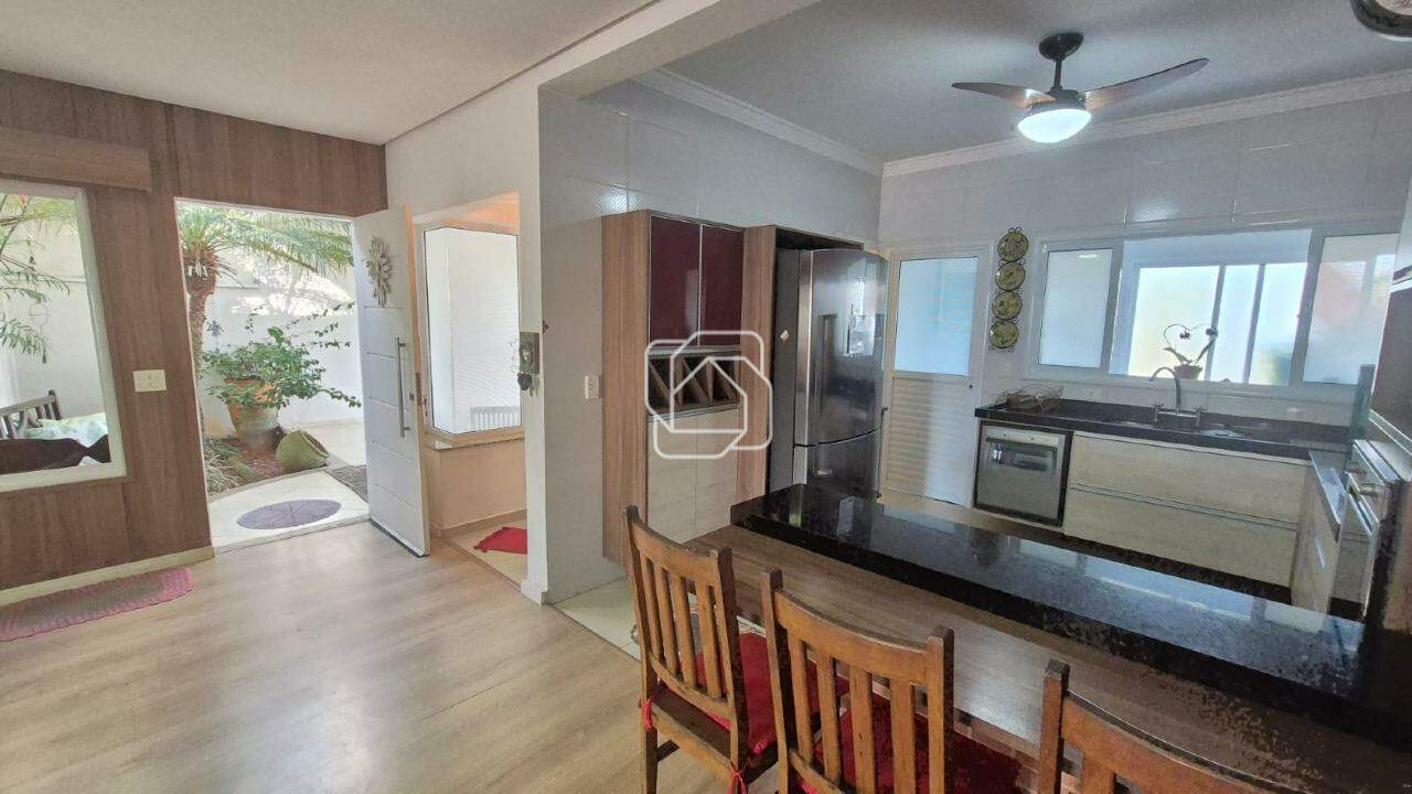 Casa de Condomínio à venda em Indaiatuba - SP - Jardim Residencial Terra Nobre: Cozinha