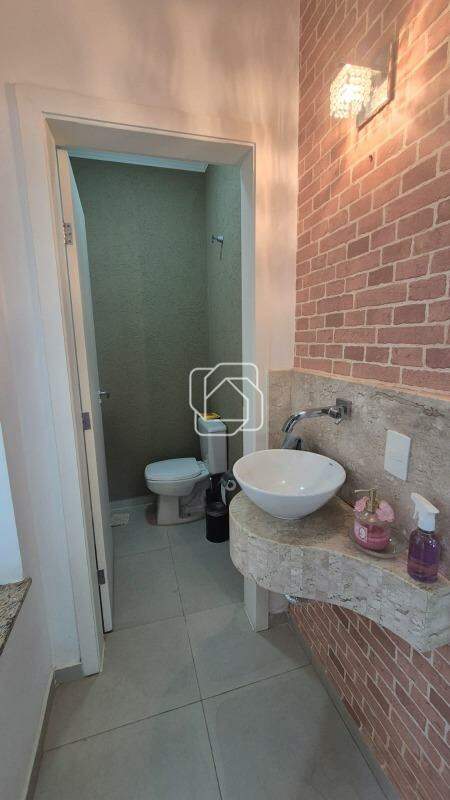 Casa de Condomínio à venda em Indaiatuba - SP - Jardim Residencial Terra Nobre: Lavabo