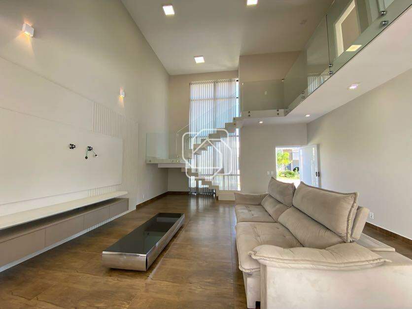 Casa de Condomínio para aluguel em Indaiatuba - SP - Jardins Di Roma: Sala de estar