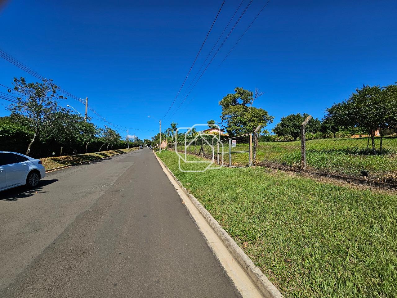 Terreno à venda em Indaiatuba - SP - Recanto das Flores: Rua do terreno