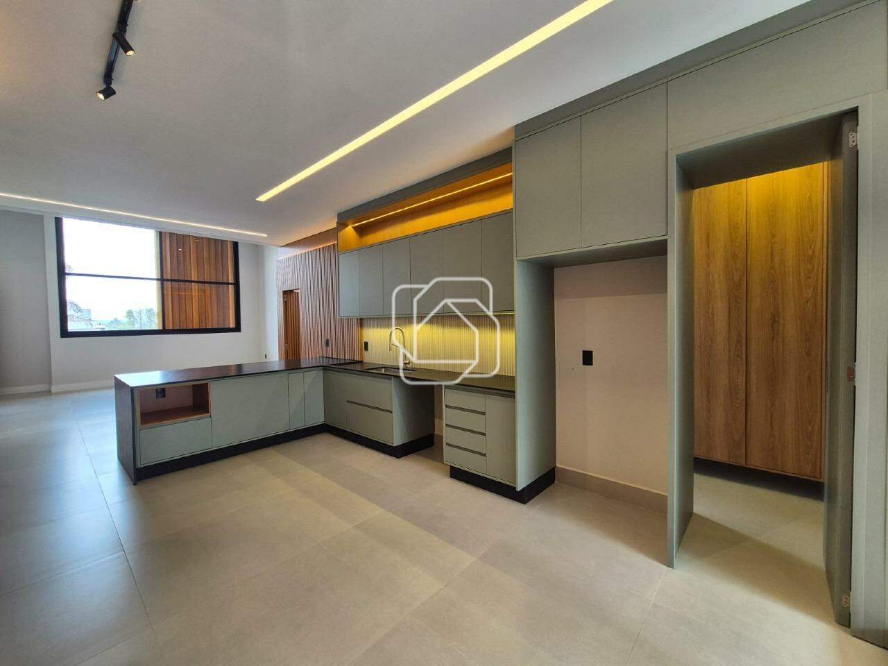 Casa de Condomínio à venda em Indaiatuba - SP - Jardim Villa Sapezal: Cozinha