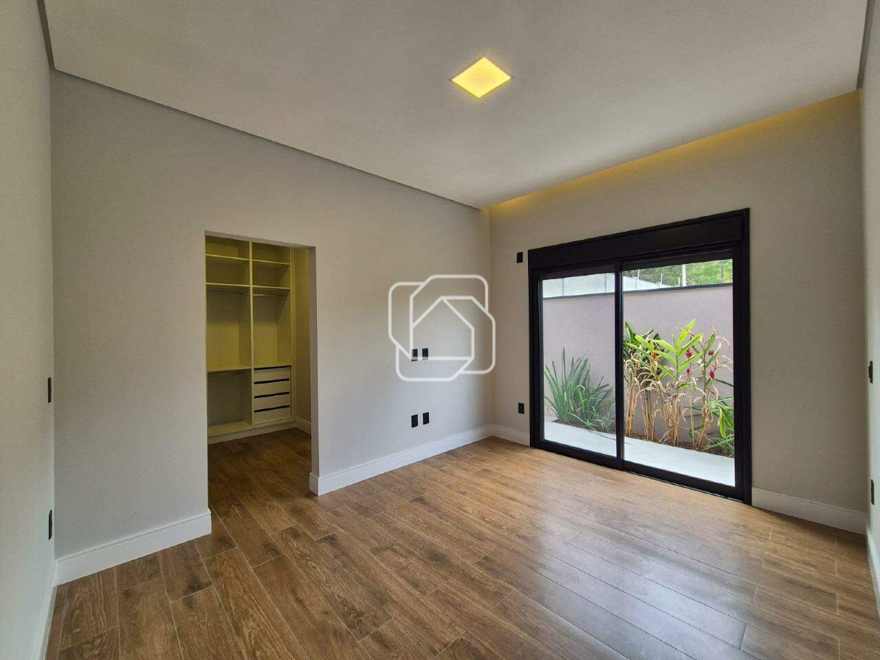 Casa de Condomínio à venda em Indaiatuba - SP - Jardim Villa Sapezal: Dormitório