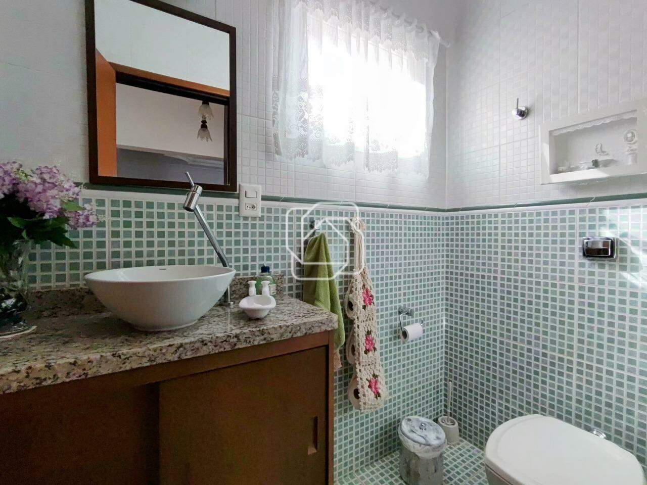 Casa de Condomínio à venda em Itu - SP - Portal da Vila Rica : Lavabo