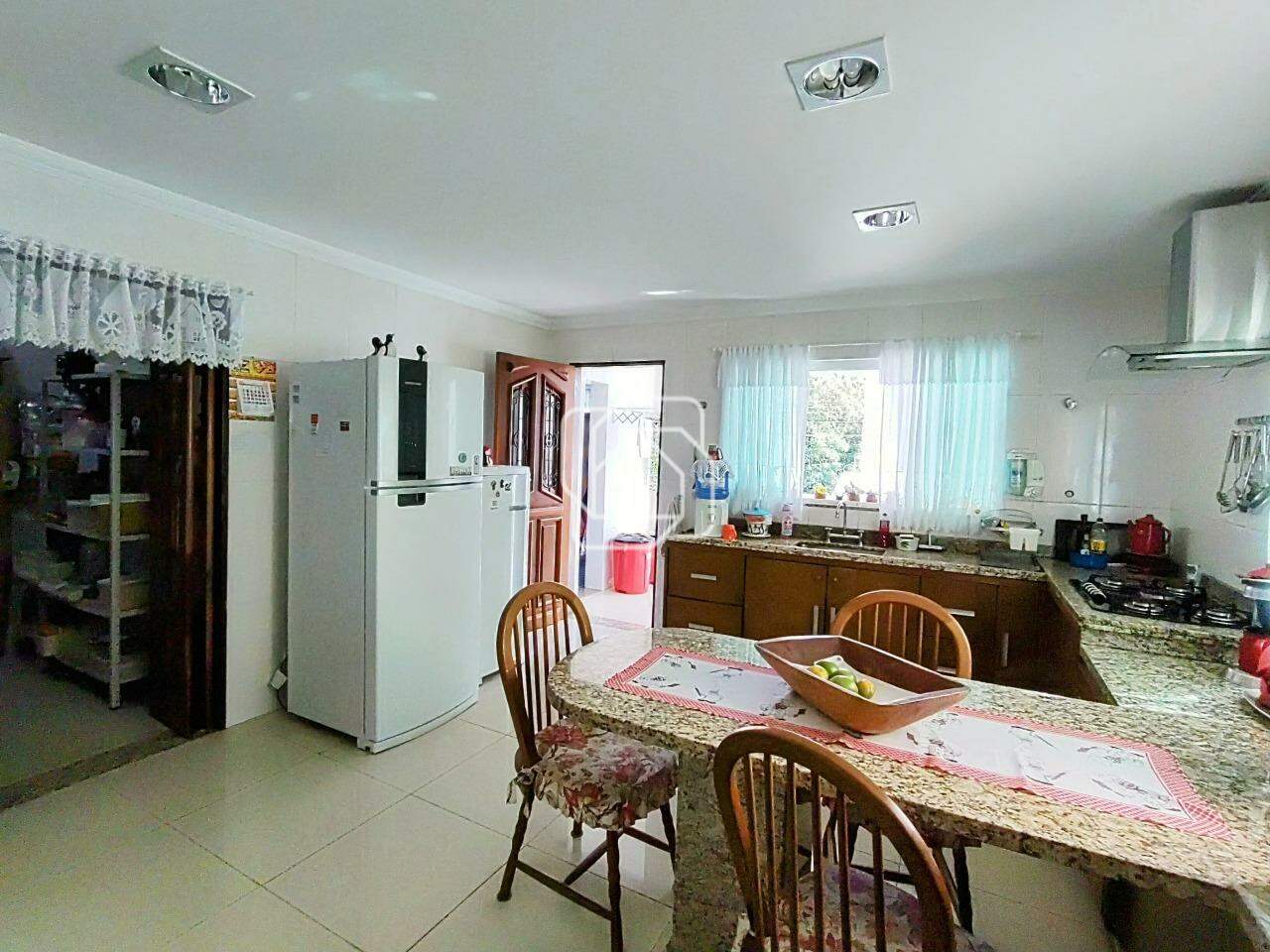 Casa de Condomínio à venda em Itu - SP - Portal da Vila Rica : Cozinha