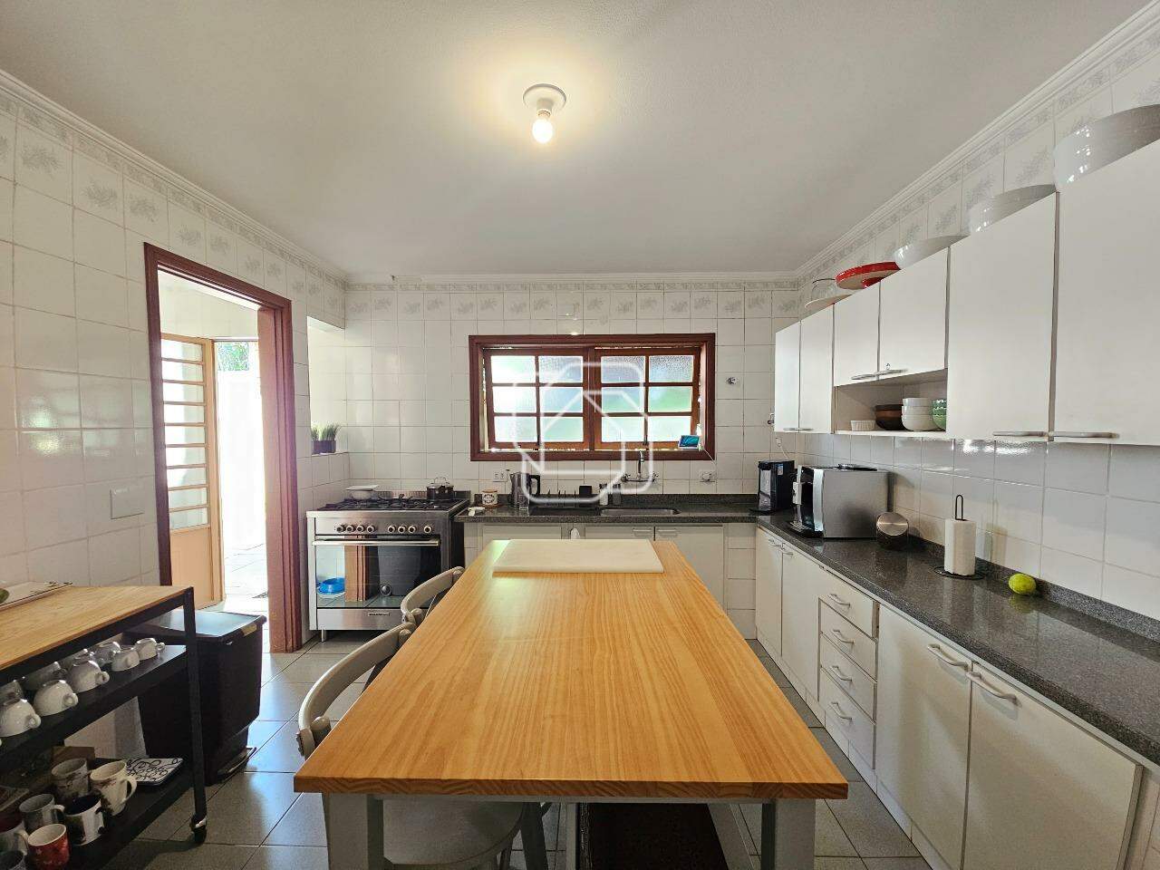 Casa de Condomínio à venda em Indaiatuba - SP - Helvetia Country: Sala de jantar
