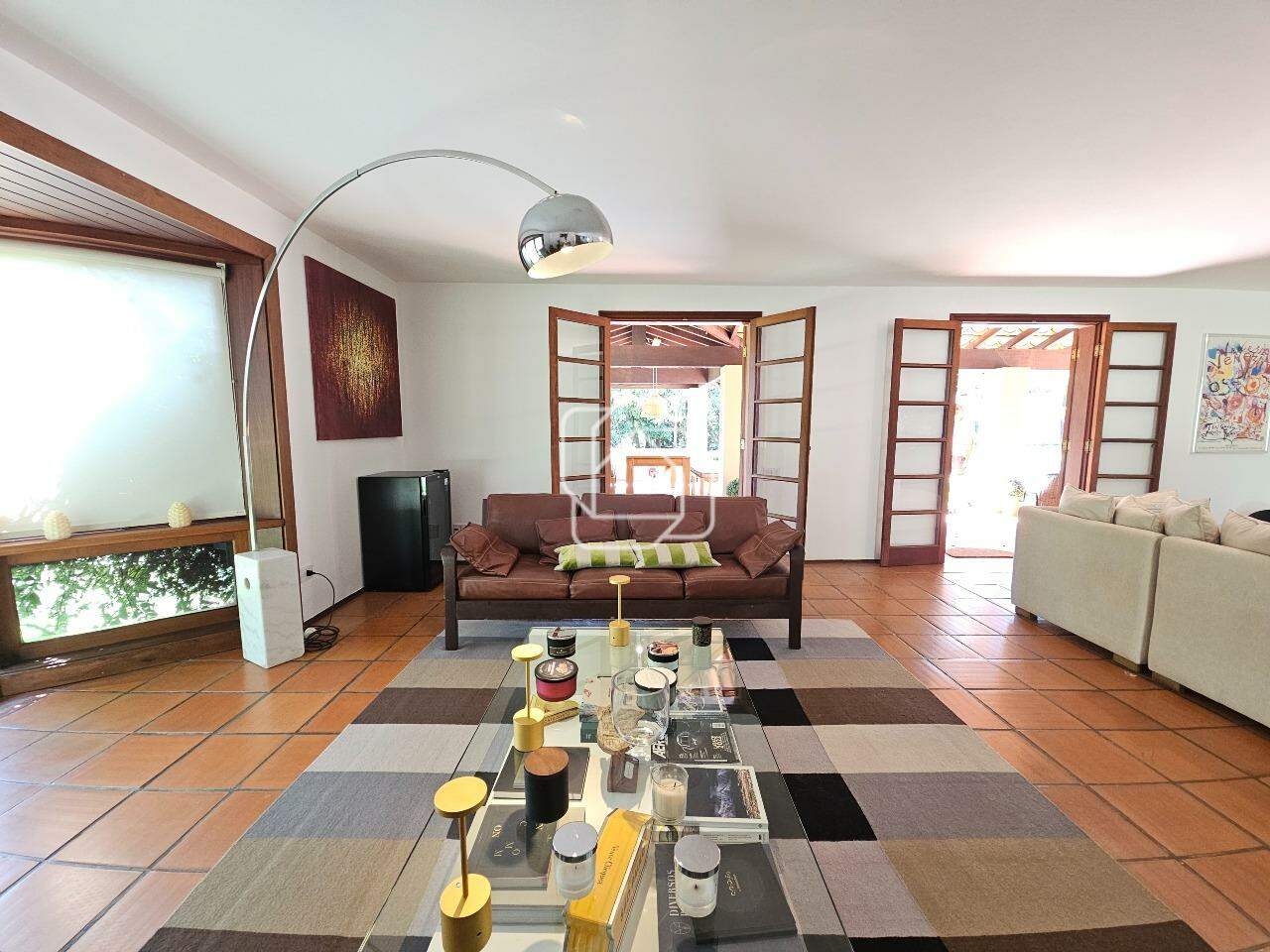Casa de Condomínio à venda em Indaiatuba - SP - Helvetia Country: Sala de estar