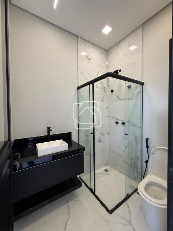 Casa de Condomínio à venda em Indaiatuba - SP - Residencial London Park: Banheiro