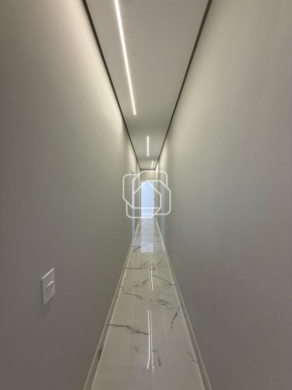 Casa de Condomínio à venda em Indaiatuba - SP - Residencial London Park: Corredor