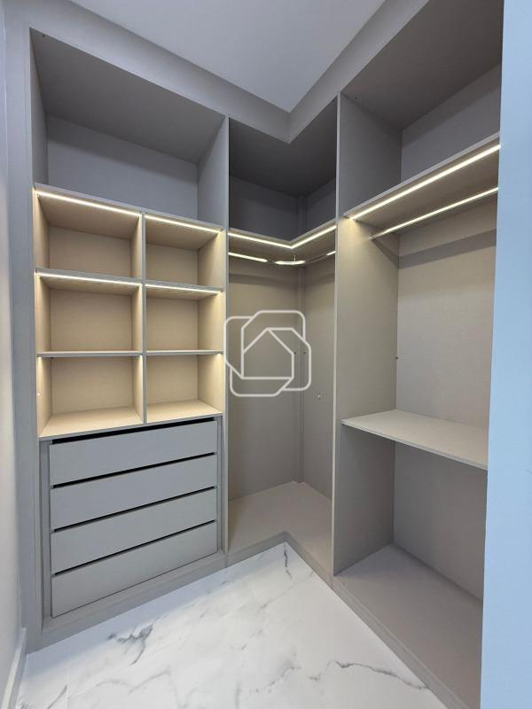 Casa de Condomínio à venda em Indaiatuba - SP - Residencial London Park: Closet