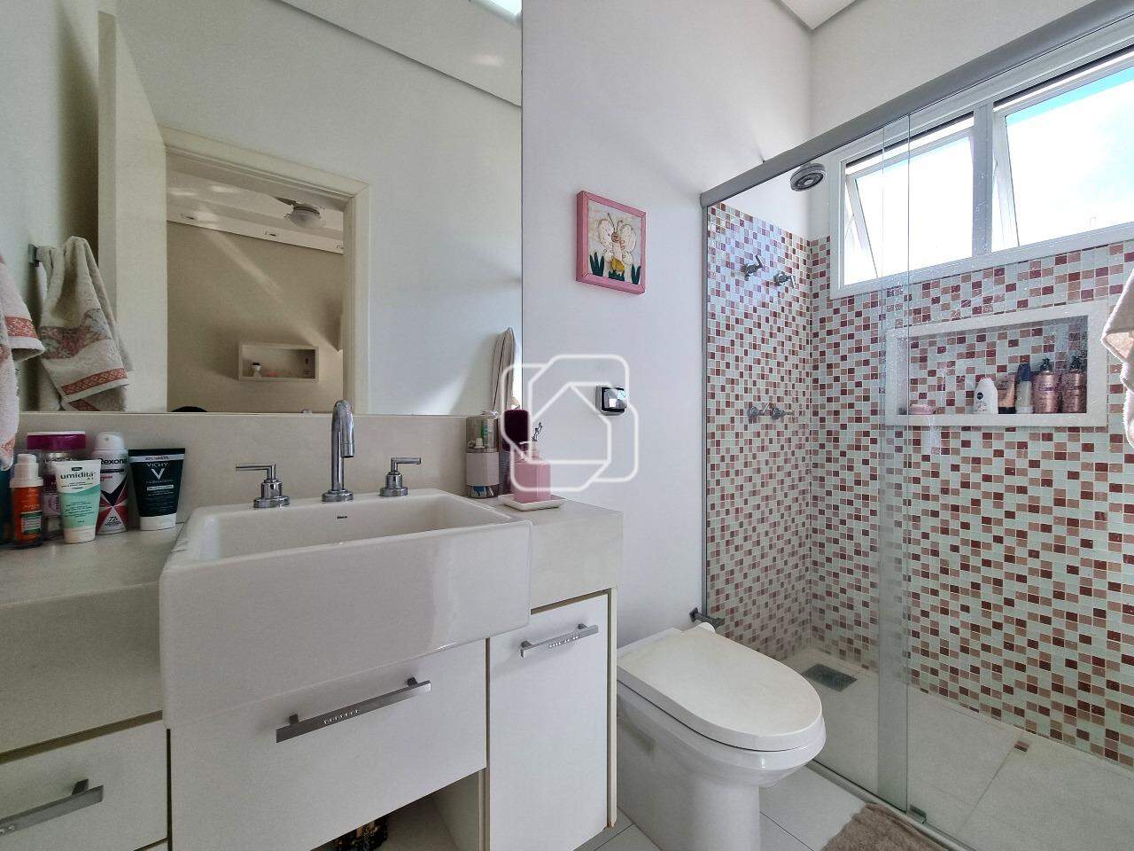 Casa de Condomínio para aluguel em Indaiatuba - SP - Residencial Beira da Mata: Banheiro