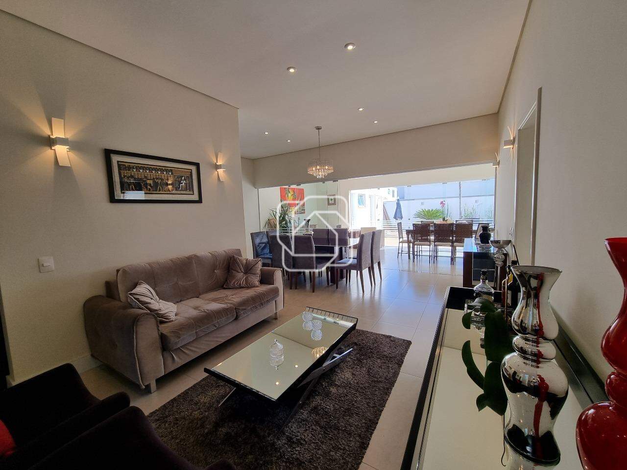 Casa de Condomínio para aluguel em Indaiatuba - SP - Residencial Beira da Mata: Sala de estar