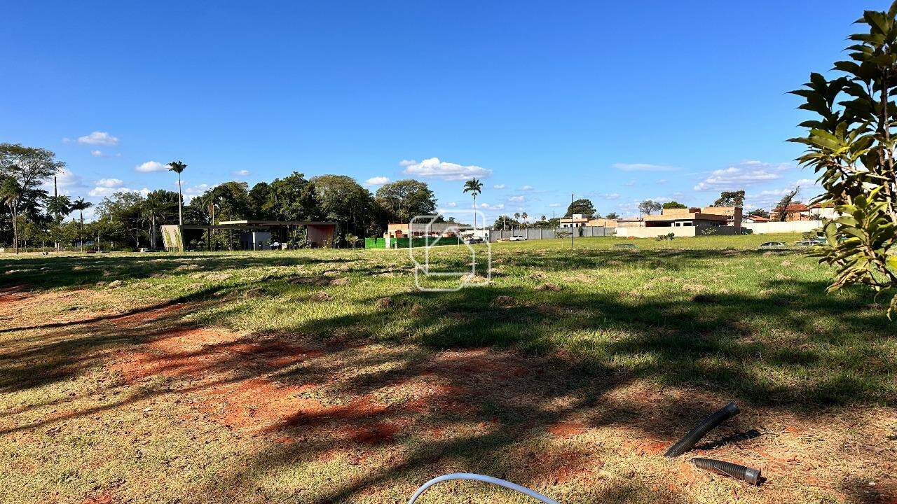 Terreno à venda em Indaiatuba - SP - Jardim Villa Sapezal: Visão geral do terreno
