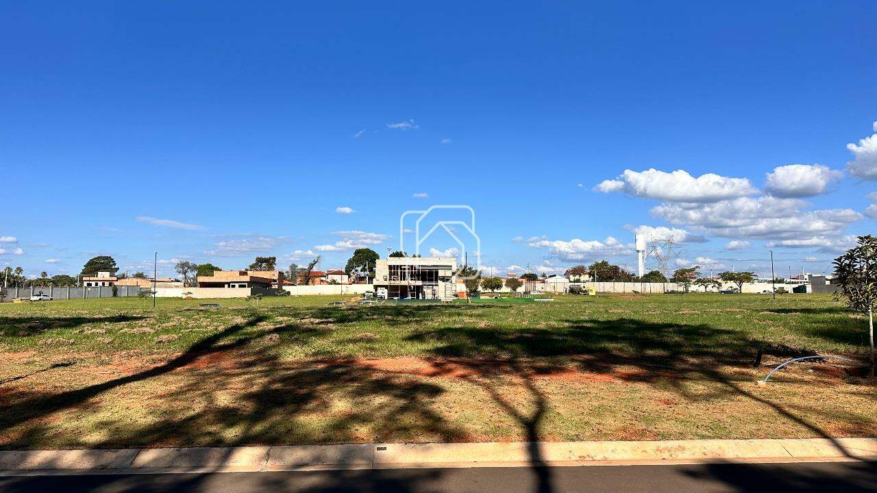 Terreno à venda em Indaiatuba - SP - Jardim Villa Sapezal: Visão geral do terreno