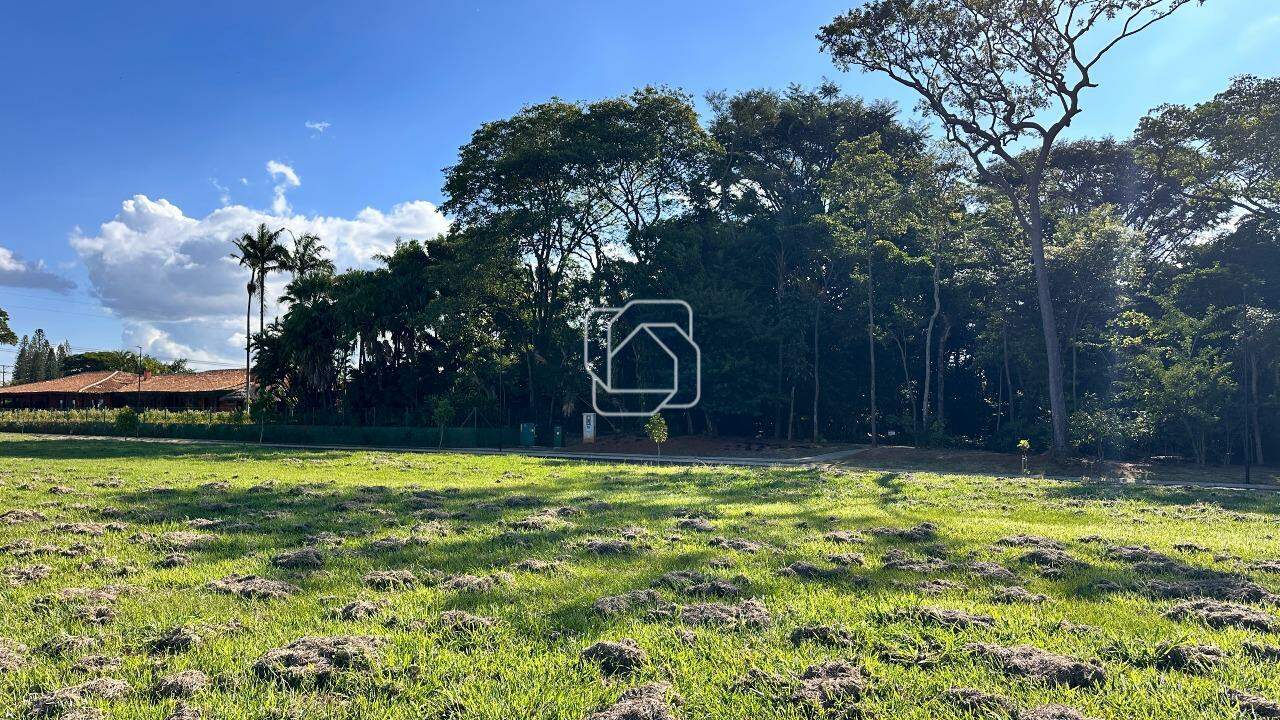 Terreno à venda em Indaiatuba - SP - Jardim Villa Sapezal: Visão geral do terreno