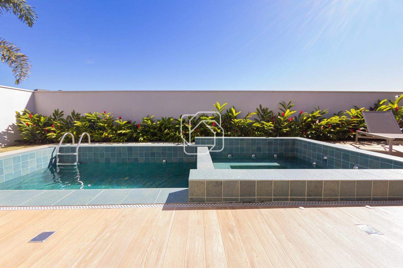 Casa de Condomínio à venda em Indaiatuba - SP - Parque Villa dos Pinheiros: Área da piscina
