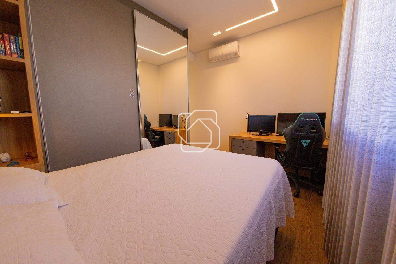 Casa de Condomínio à venda em Indaiatuba - SP - Parque Villa dos Pinheiros: Dormitório