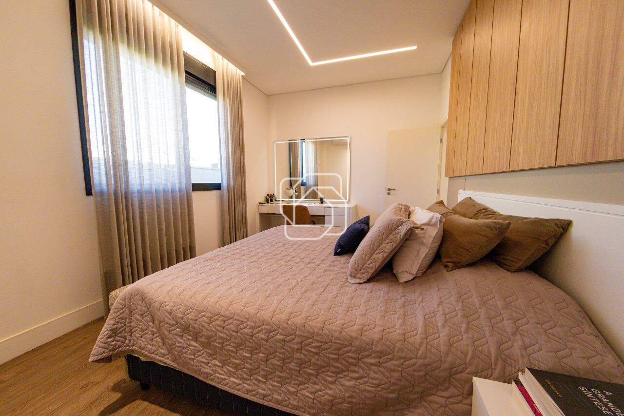 Casa de Condomínio à venda em Indaiatuba - SP - Parque Villa dos Pinheiros: Dormitório
