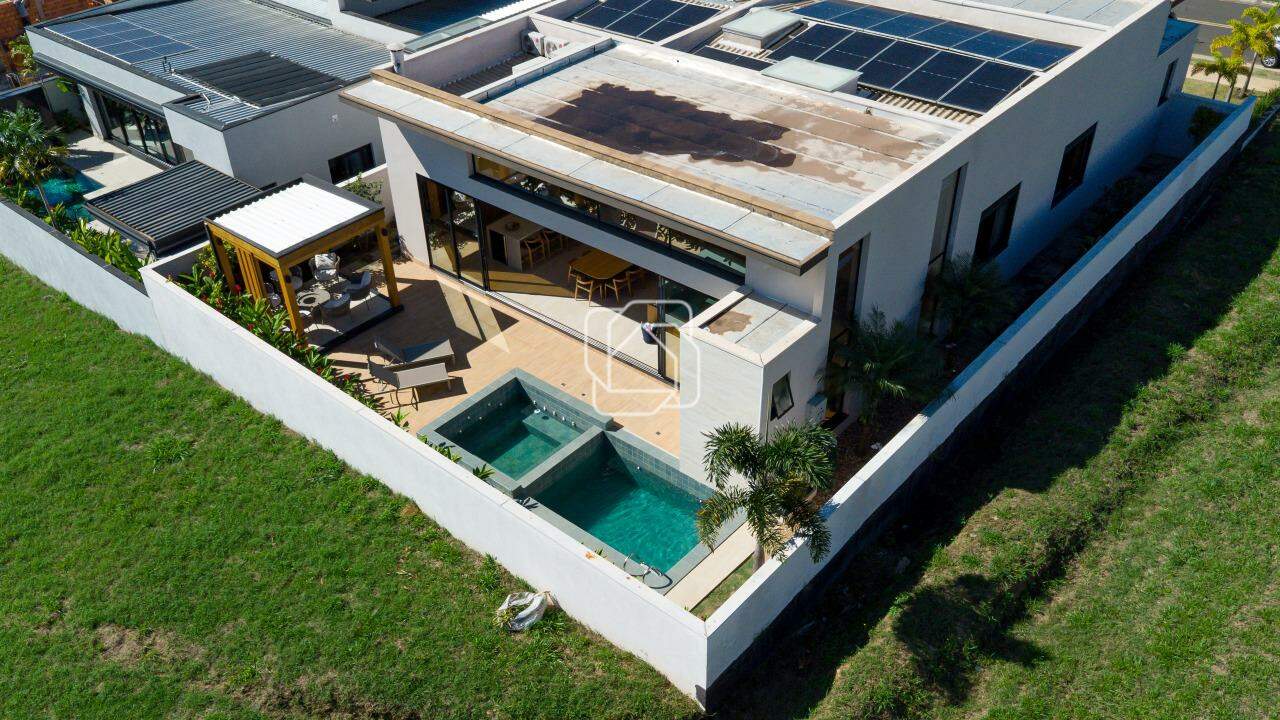 Casa de Condomínio à venda em Indaiatuba - SP - Parque Villa dos Pinheiros: Área externa