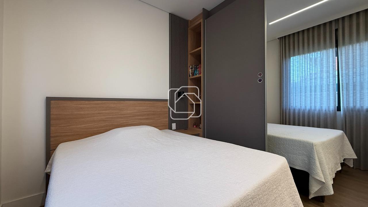 Casa de Condomínio à venda em Indaiatuba - SP - Parque Villa dos Pinheiros: Dormitório