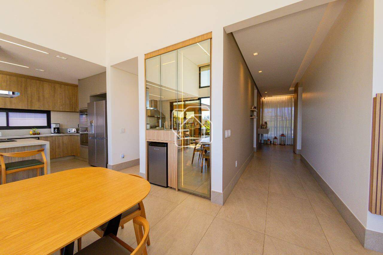 Casa de Condomínio à venda em Indaiatuba - SP - Parque Villa dos Pinheiros: Sala de jantar