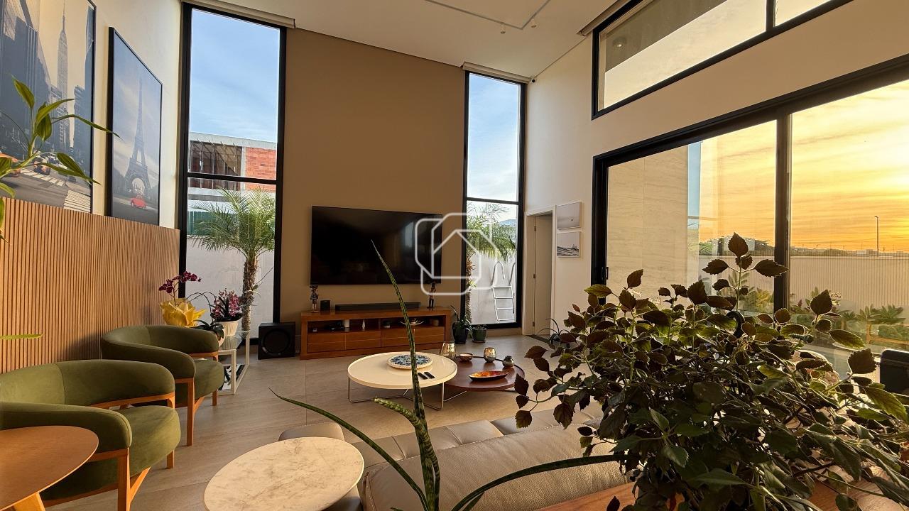 Casa de Condomínio à venda em Indaiatuba - SP - Parque Villa dos Pinheiros: Sala de estar