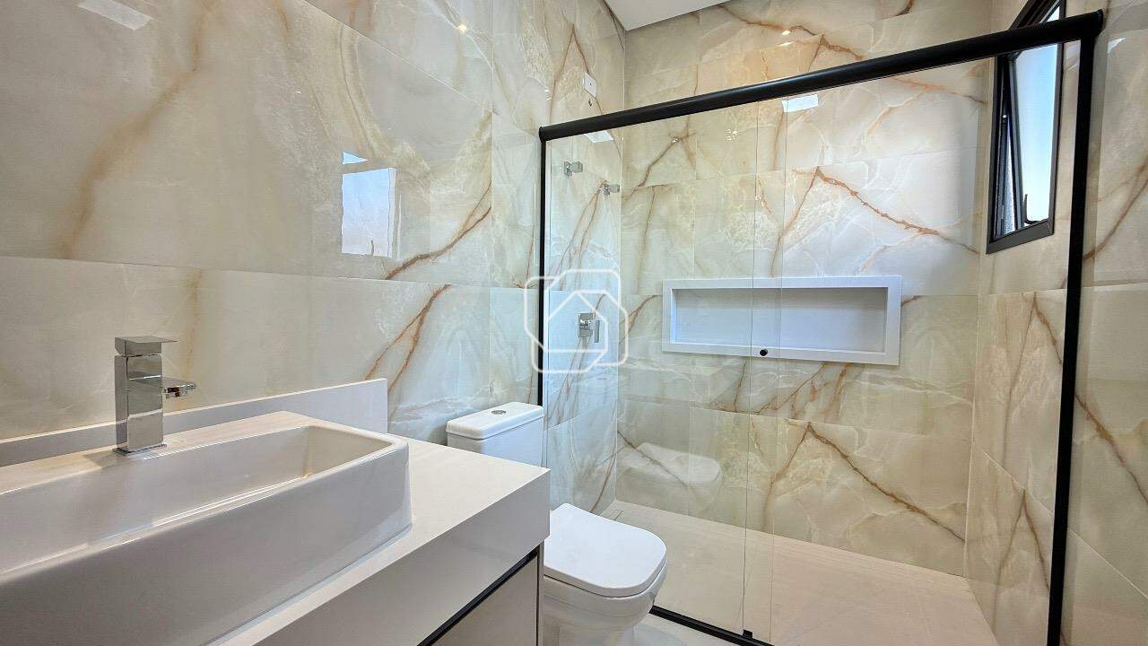 Casa de Condomínio à venda em Indaiatuba - SP - Residencial Evidências: Banheiro