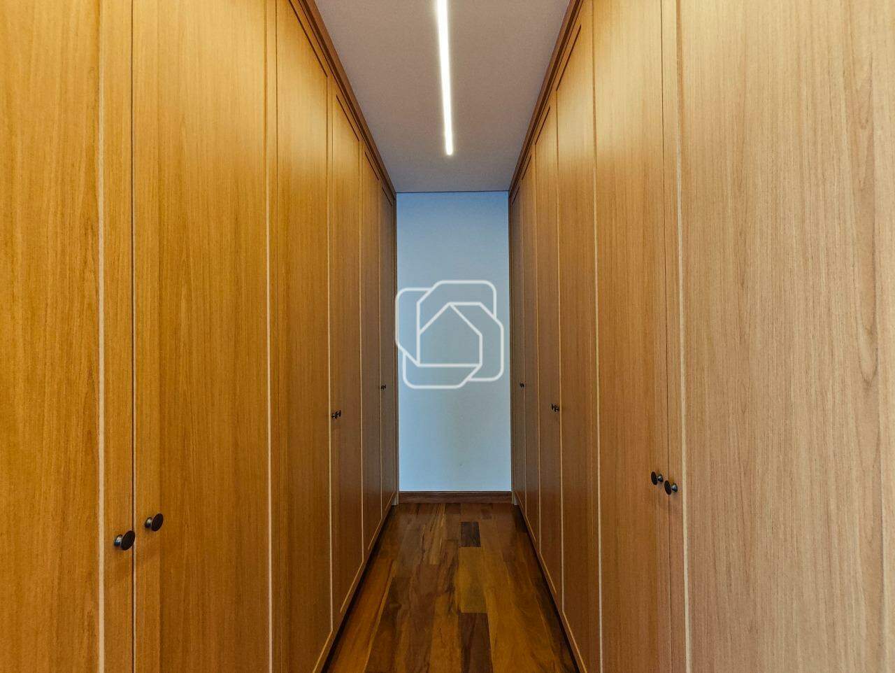 Casa de Condomínio à venda em Indaiatuba - SP - Parque Villa dos Pinheiros: Closet