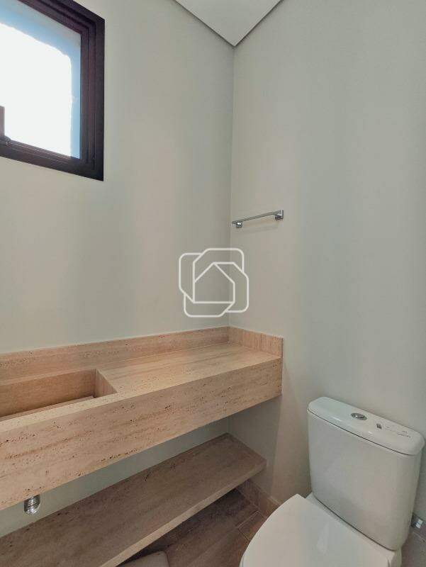 Casa de Condomínio à venda em Indaiatuba - SP - Parque Villa dos Pinheiros: Lavabo