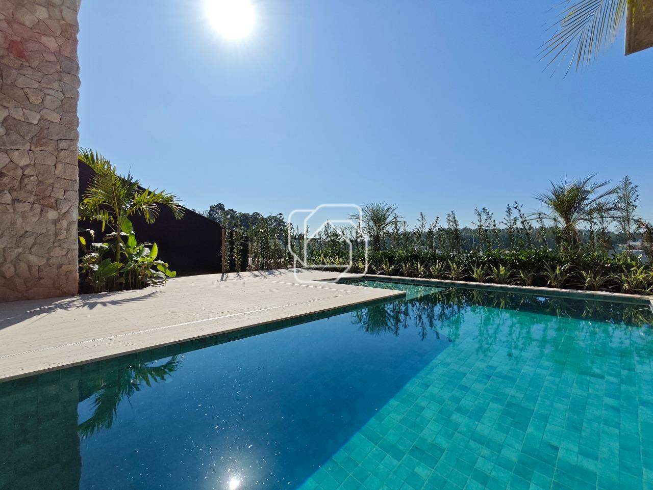 Casa de Condomínio à venda em Indaiatuba - SP - Parque Villa dos Pinheiros: Área da piscina