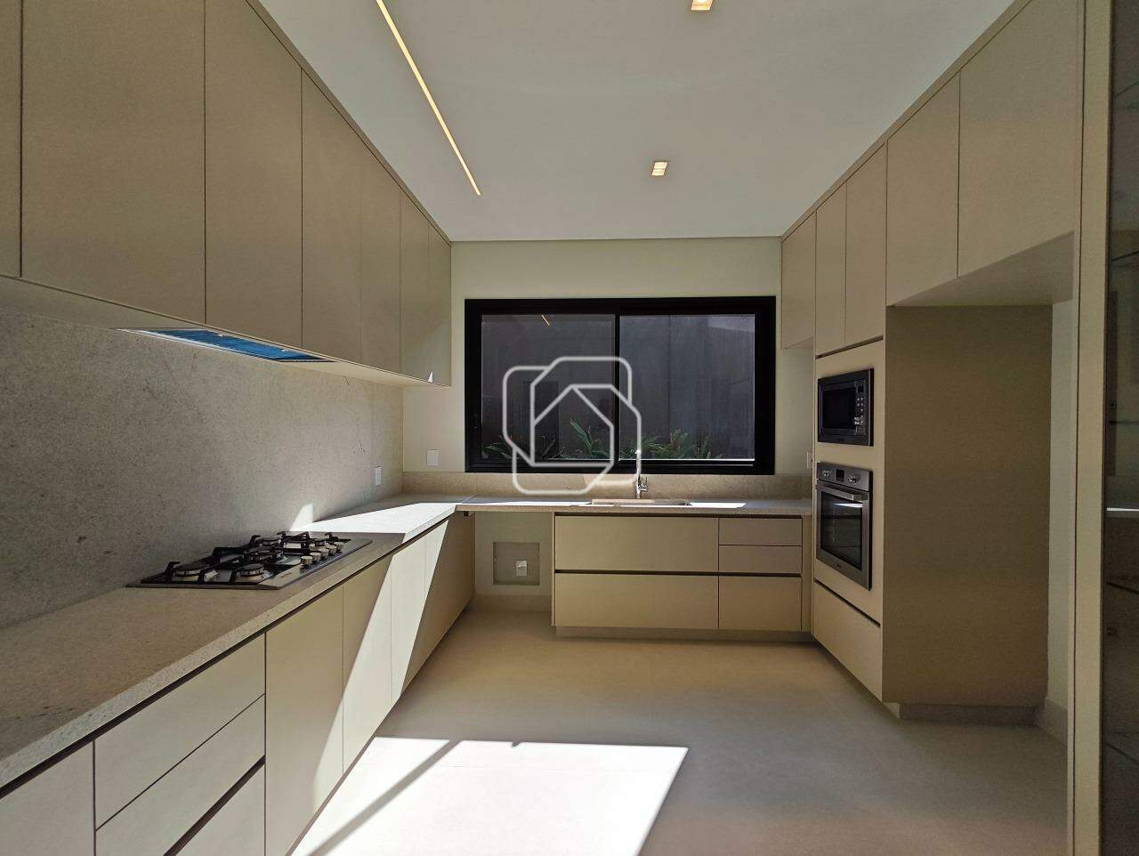 Casa de Condomínio à venda em Indaiatuba - SP - Parque Villa dos Pinheiros: Cozinha
