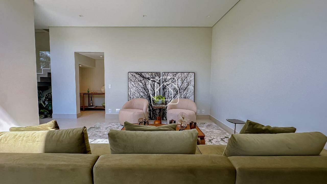 Casa de Condomínio à venda em Indaiatuba - SP - Parque Villa dos Pinheiros: Sala de estar