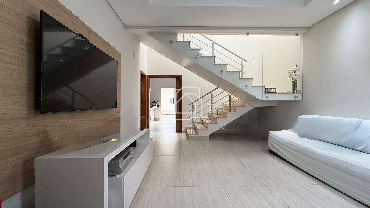 Casa de Condomínio à venda em Indaiatuba - SP - Jardim Residencial Dona Lucilla: Sala de estar