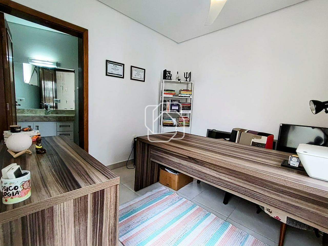 Casa de Condomínio à venda em Itu - SP - Aldeia de Espanha: Suíte no térreo